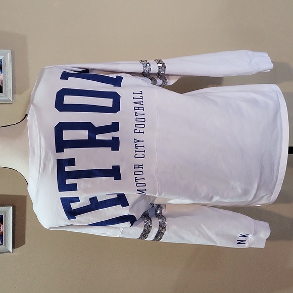 Victoria's Secret PINK Detroit Lions Shirt - Picture 7 of 14